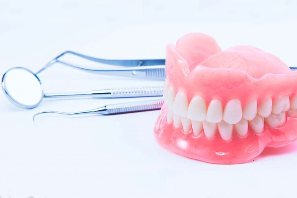 Adeus, Incômodos! As Próteses Dentárias Que Vão Mudar Sua Vida